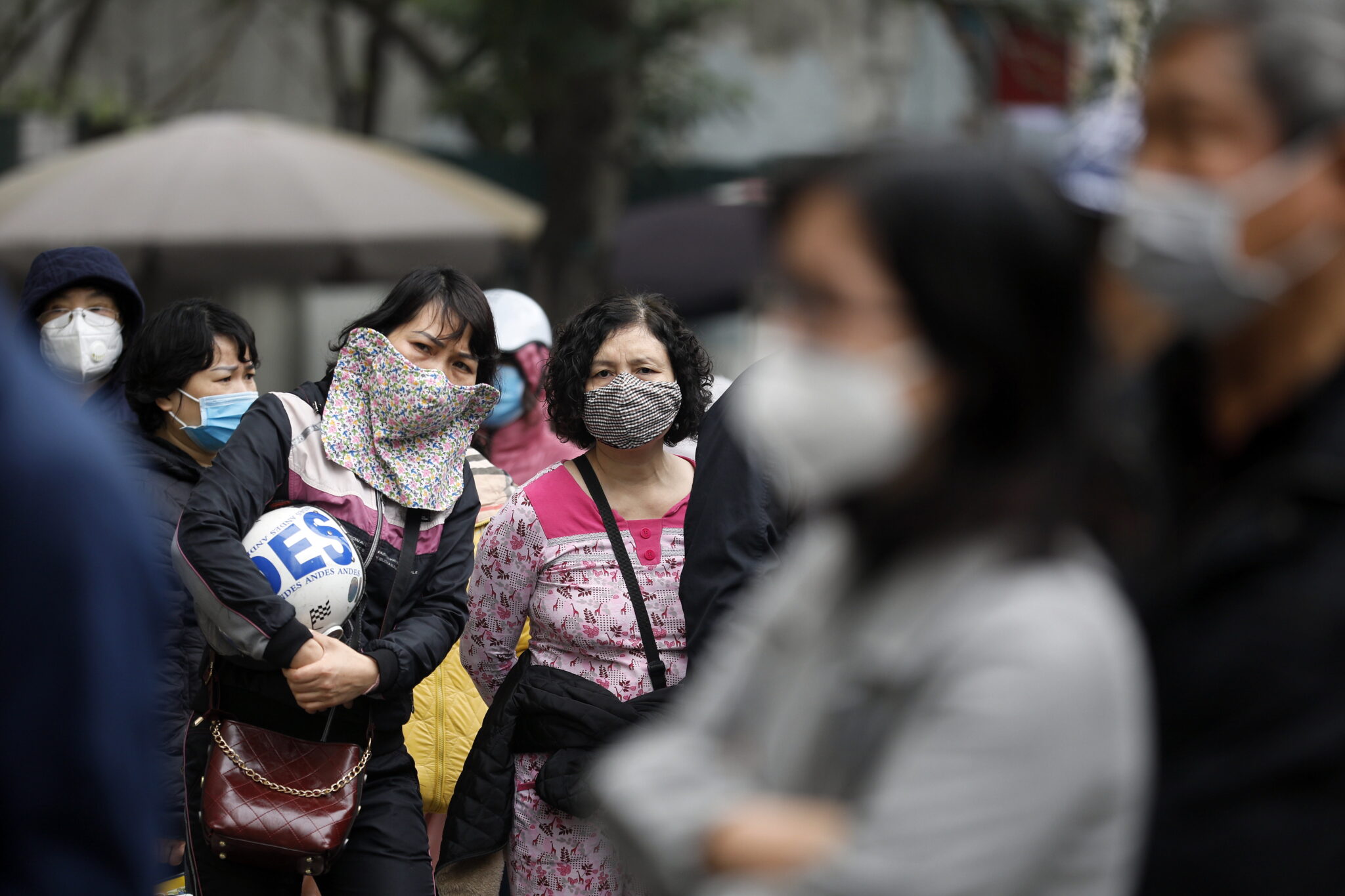 Προειδοποιεί ο ΠΟΥ για τον κορωνοϊό: "Πολύ σοβαρή απειλή για τον υπόλοιπο κόσμο"