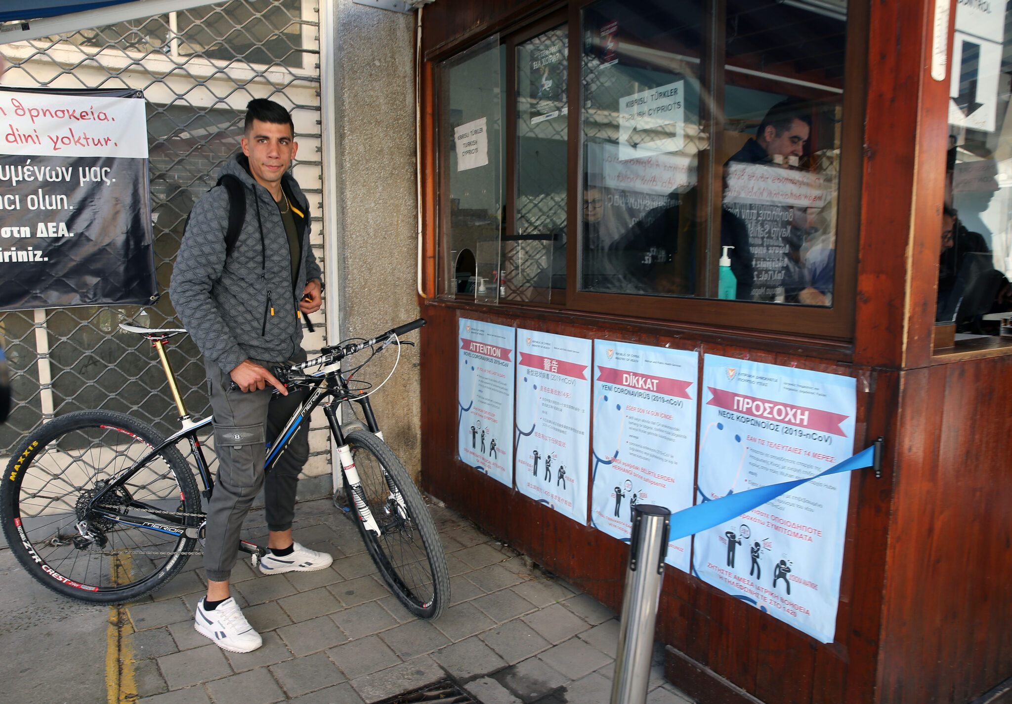 Επιστρατεύονται επαγγελματίες νοσηλευτές στα οδοφράγματα από το Σάββατο (ΒΙΝΤΕΟ)
