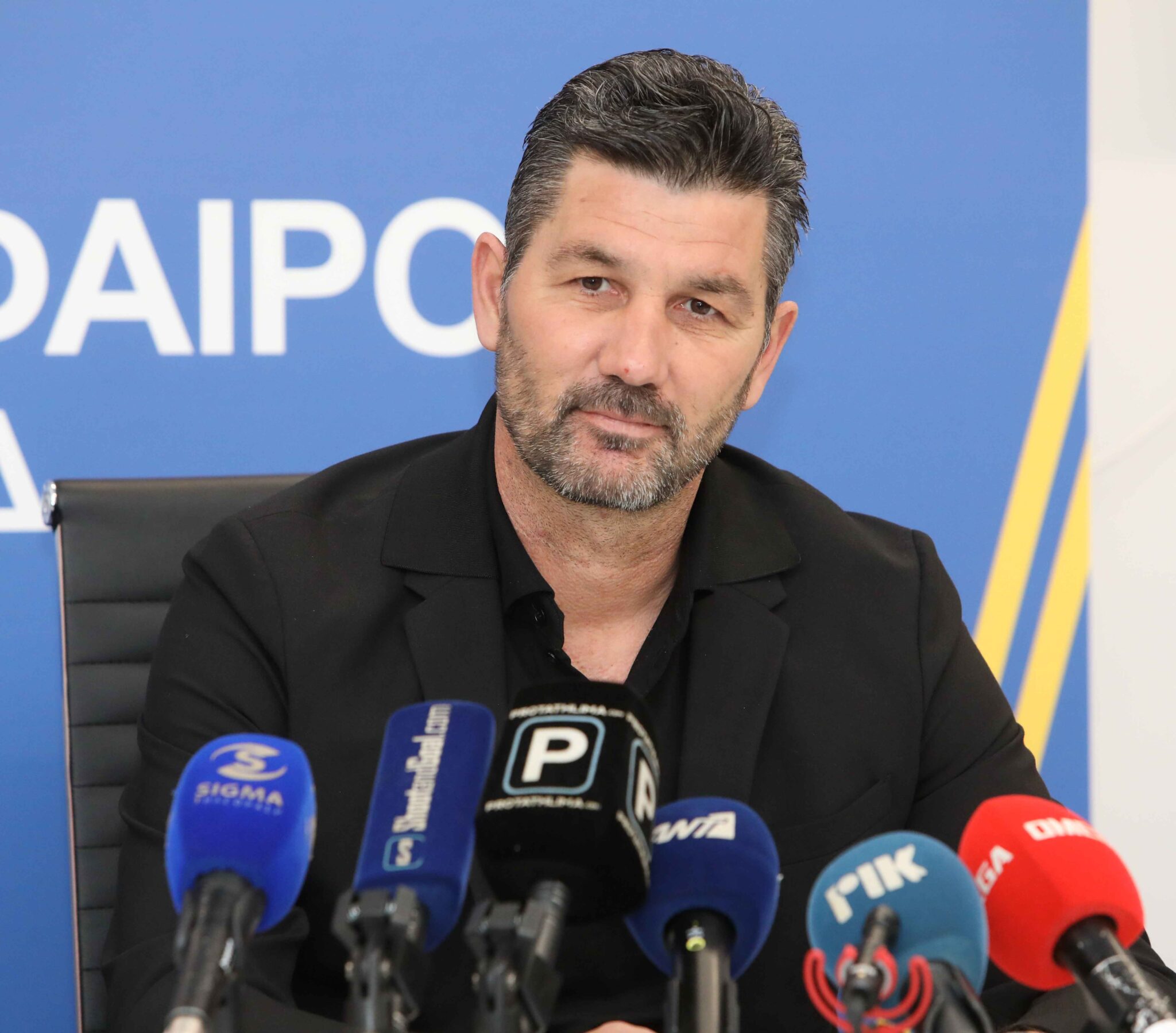 Εμπλέκουν ήδη στα μεταγραφικά σενάρια στην Ελλάδα τον Ουζουνίδη