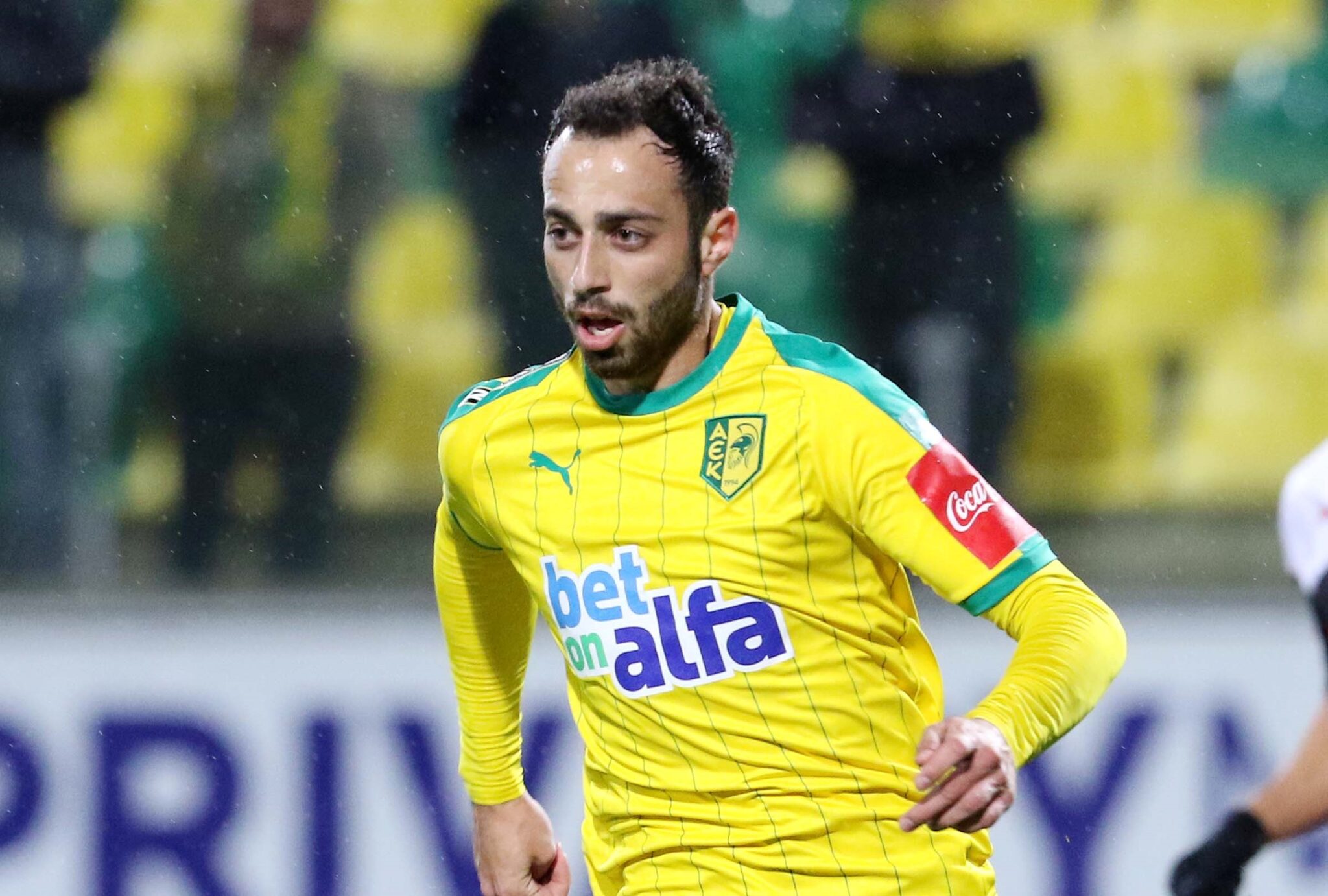 «Έχασε» πολύτιμο έδαφος, περιμένει για Θωμά η ΑΕΚ