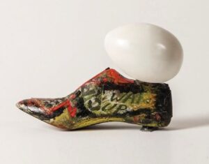 «Life!»: 100 καλλιτέχνες εμπνέονται από το αυγό και φιλοτεχνούν για τη ζωή