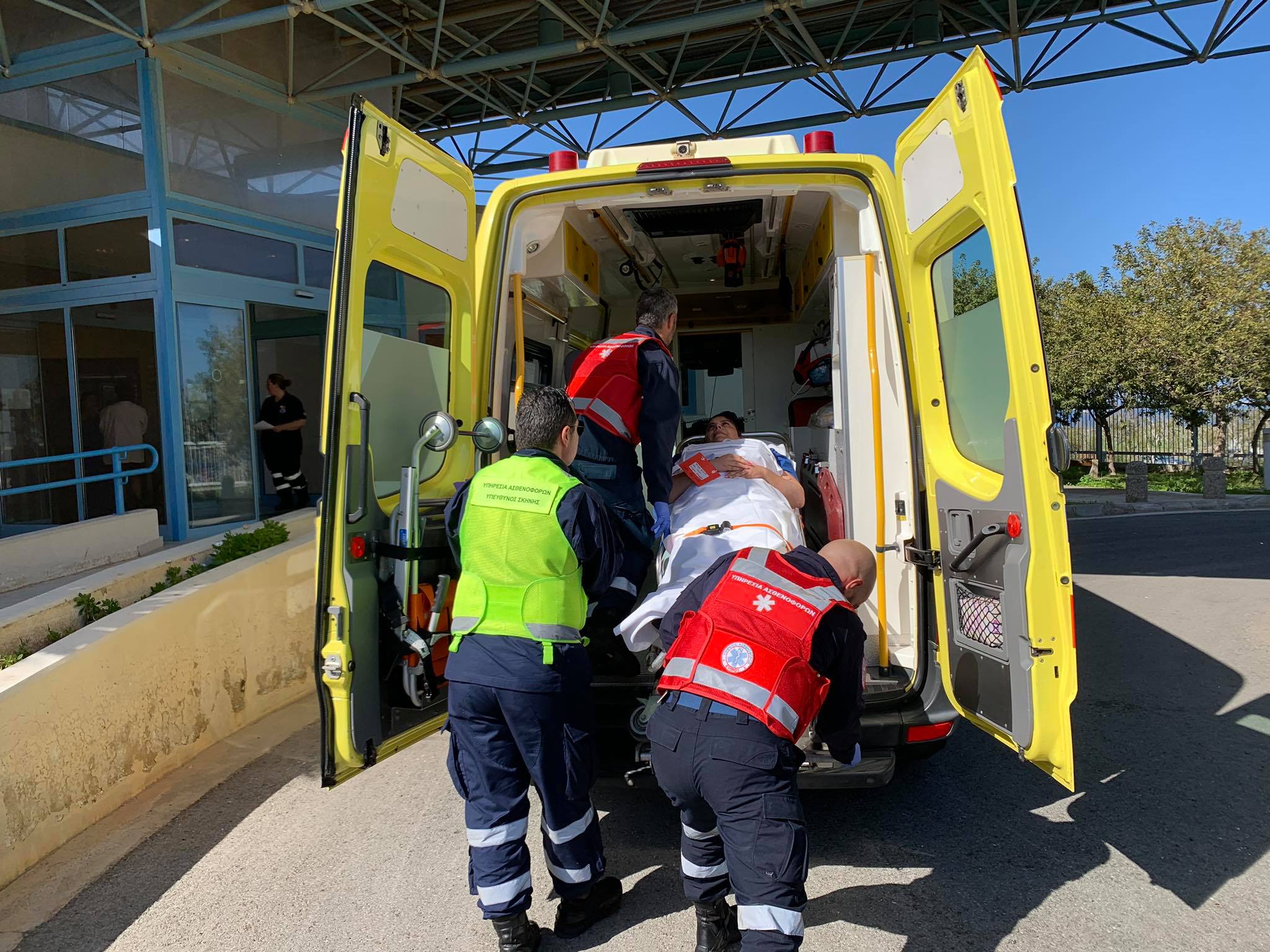 Σχέδιο "εξοικονόμησης δυνάμεων" γιατρών και νοσηλευτών στα νοσοκομεία (ΒΙΝΤΕΟ)