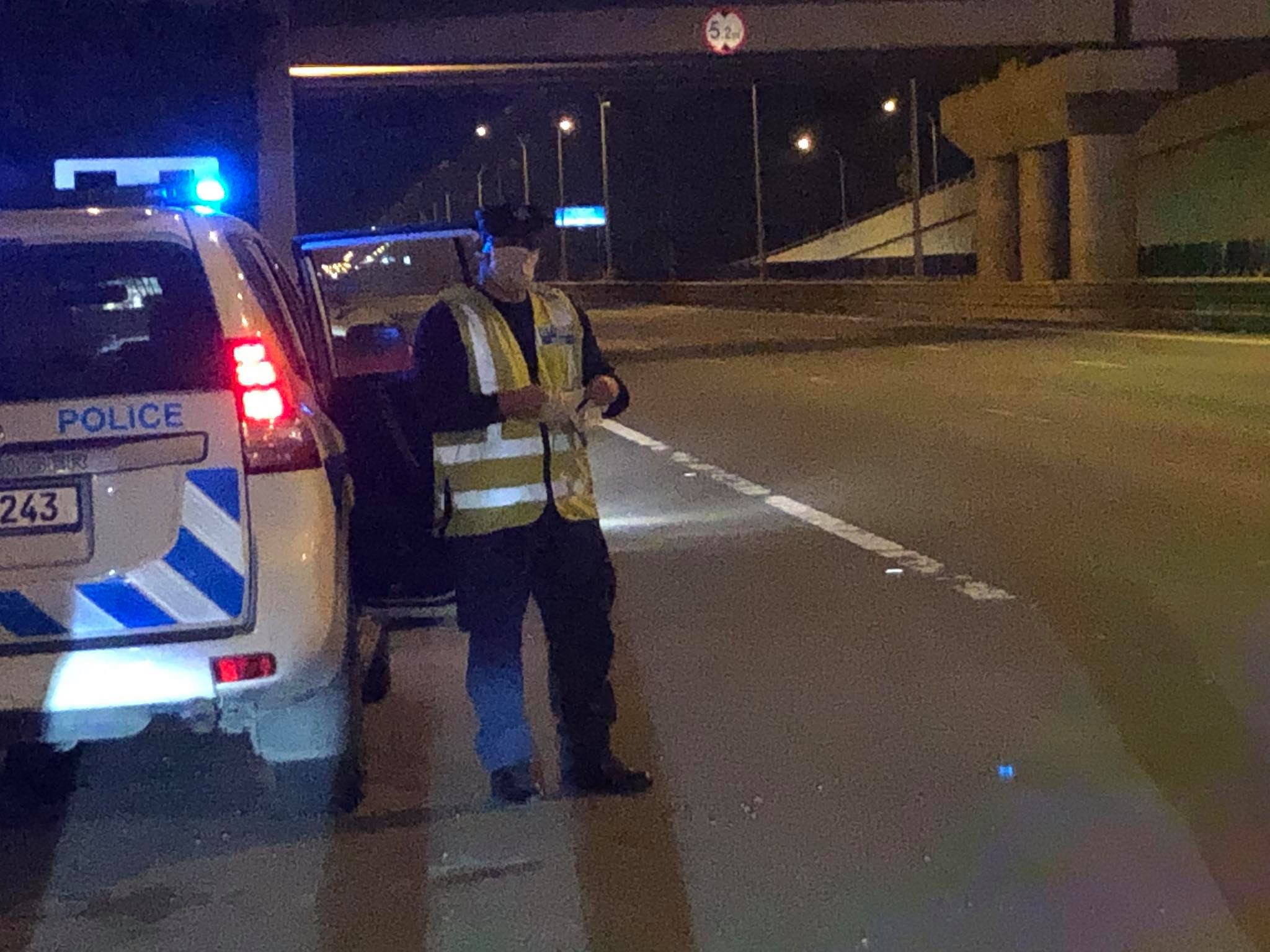 Στους δρόμους Αστυνομία και Εθνική Φρουρά για ελέγχους (ΒΙΝΤΕΟ)