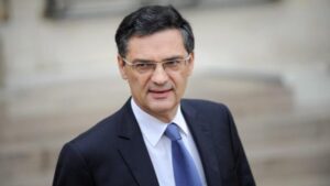 Έχασε τη μάχη με τον κορωνοϊό ο πρώην ΥΠΟΙΚ της Γαλλίας (ΒΙΝΤΕΟ)