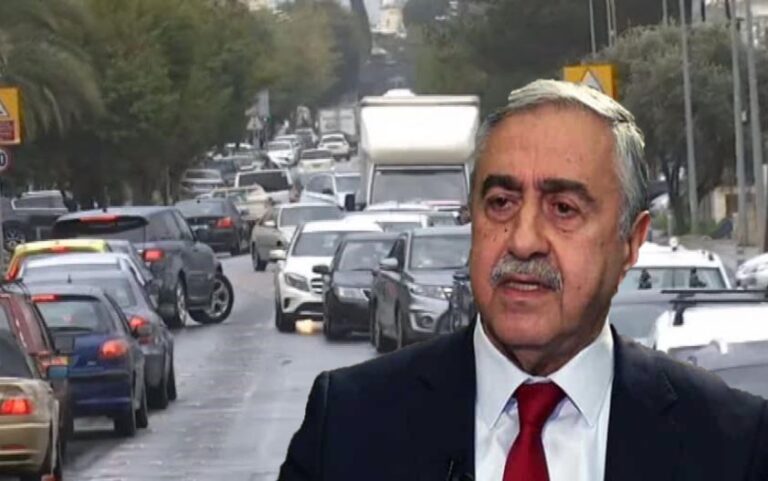 «Λάθος το κλείσιμο τεσσάρων οδοφραγμάτων» λέει ο Ακιντζί