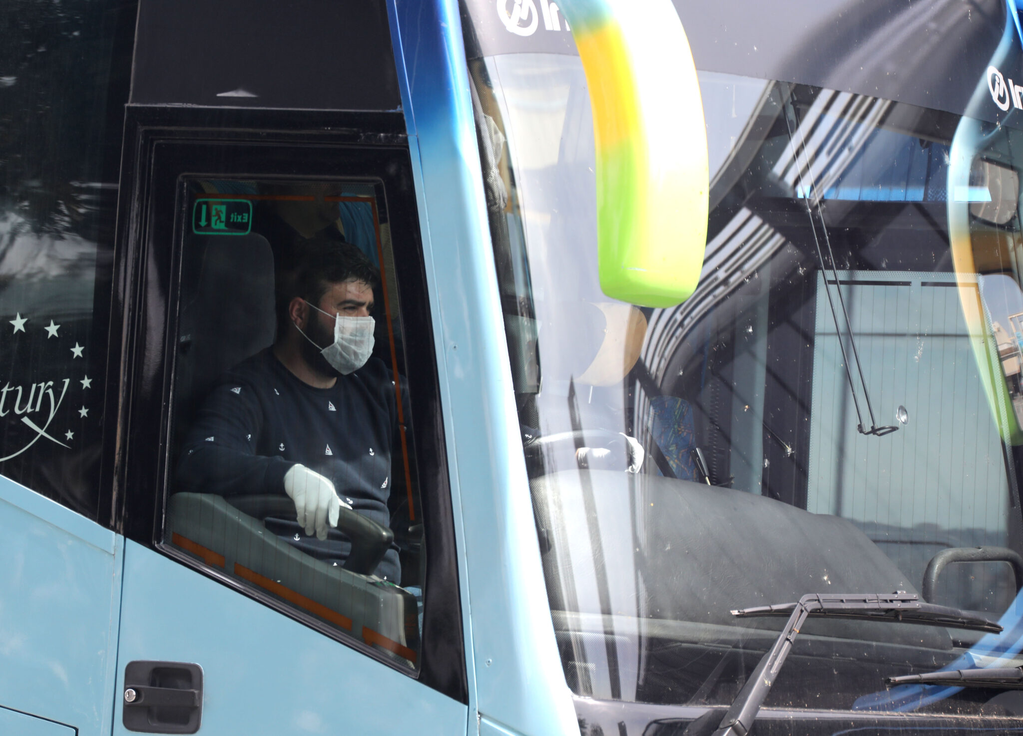 Οδηγίες ΤΟΜ προς οδηγούς: Κρατάτε τιμόνι με γάντια και κλείστε το κλιματιστικό