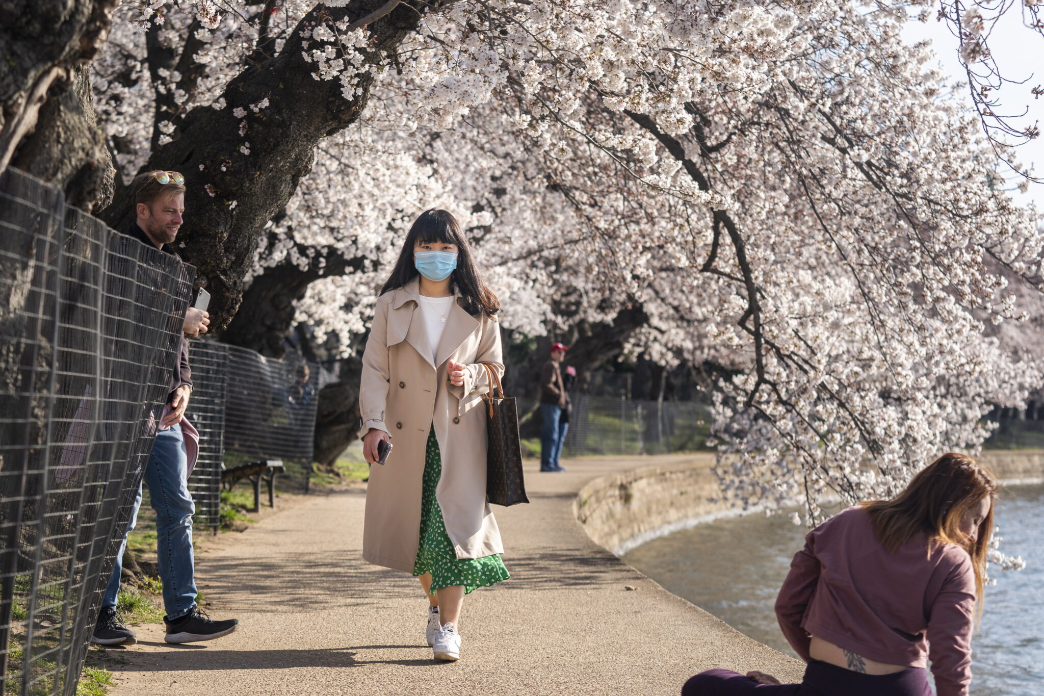 Έσπασε το φράγμα των 200,000 κρουσμάτων κορωνοϊού ανά το παγκόσμιο