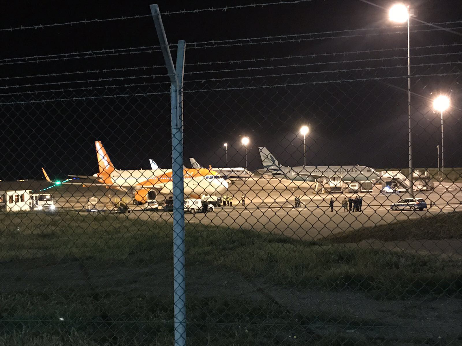 Έκτακτη σύσκεψη στο "Ζήνων" συγκάλεσε ο Καρούσος για τα μέτρα στα αεροδρόμια