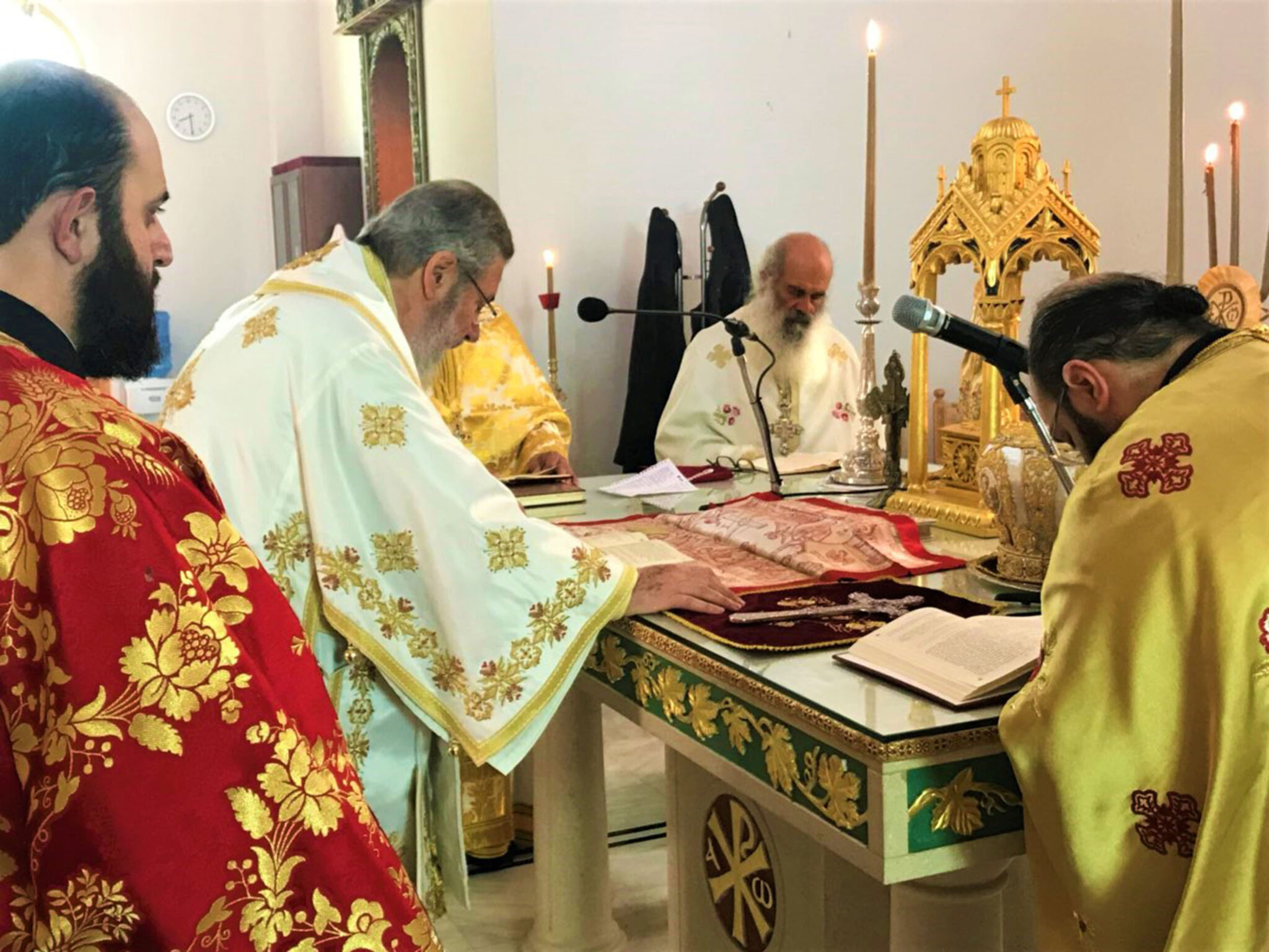 Η πρώτη αντίδραση Εκκλησίας: "Εμείς θα λειτουργούμε και όποιος θέλει ας έρχεται"