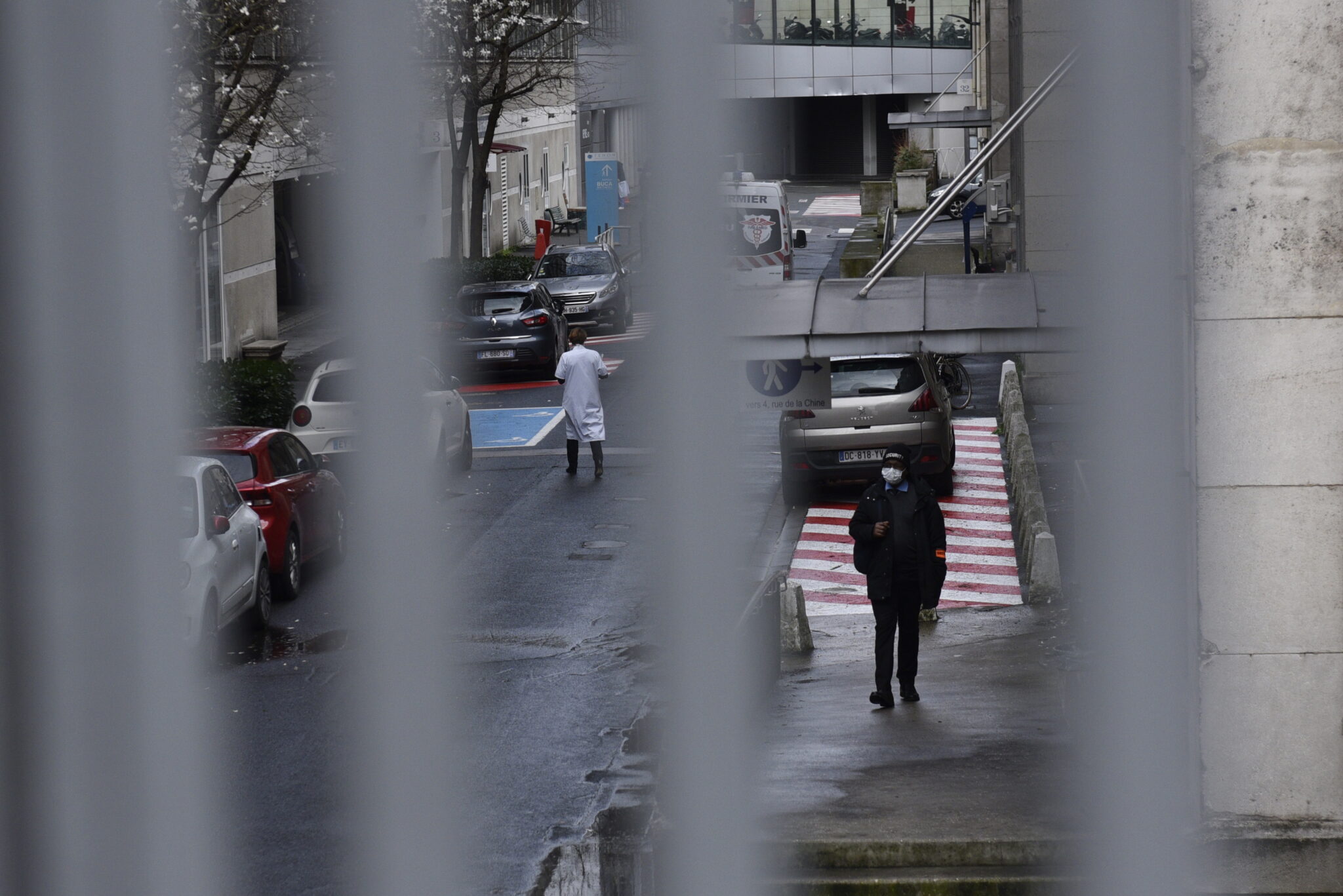 Στη δίνη του κορωνοϊού ο πλανήτης με τα θύματα να αυξάνονται δραματικά (ΦΩΤΟ)