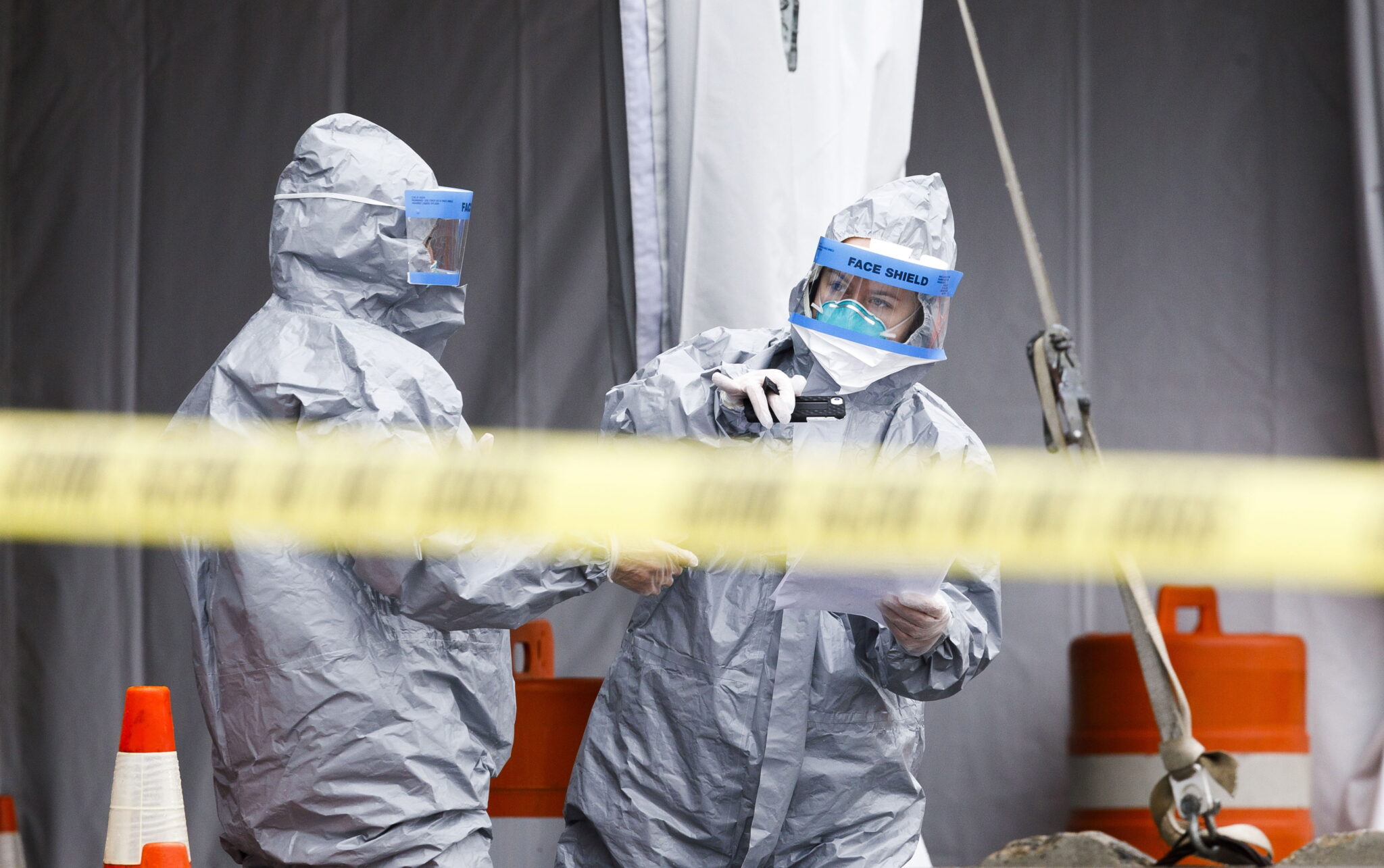 Μάσκες και στυλεούς από την Κίνα για την Ευρωπαϊκή Ένωση (ΒΙΝΤΕΟ)