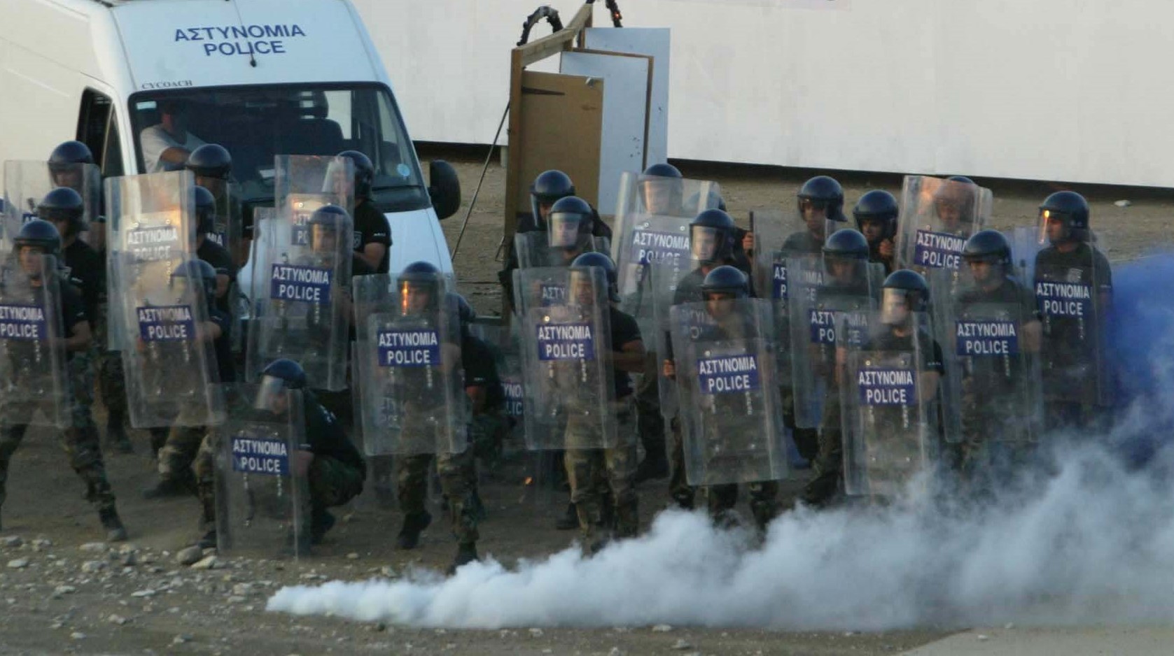 Τριπλός φόνος σε ξενοδοχείο στον Πρωταρά το σενάριο άσκησης μελών της ΜΜΑΔ