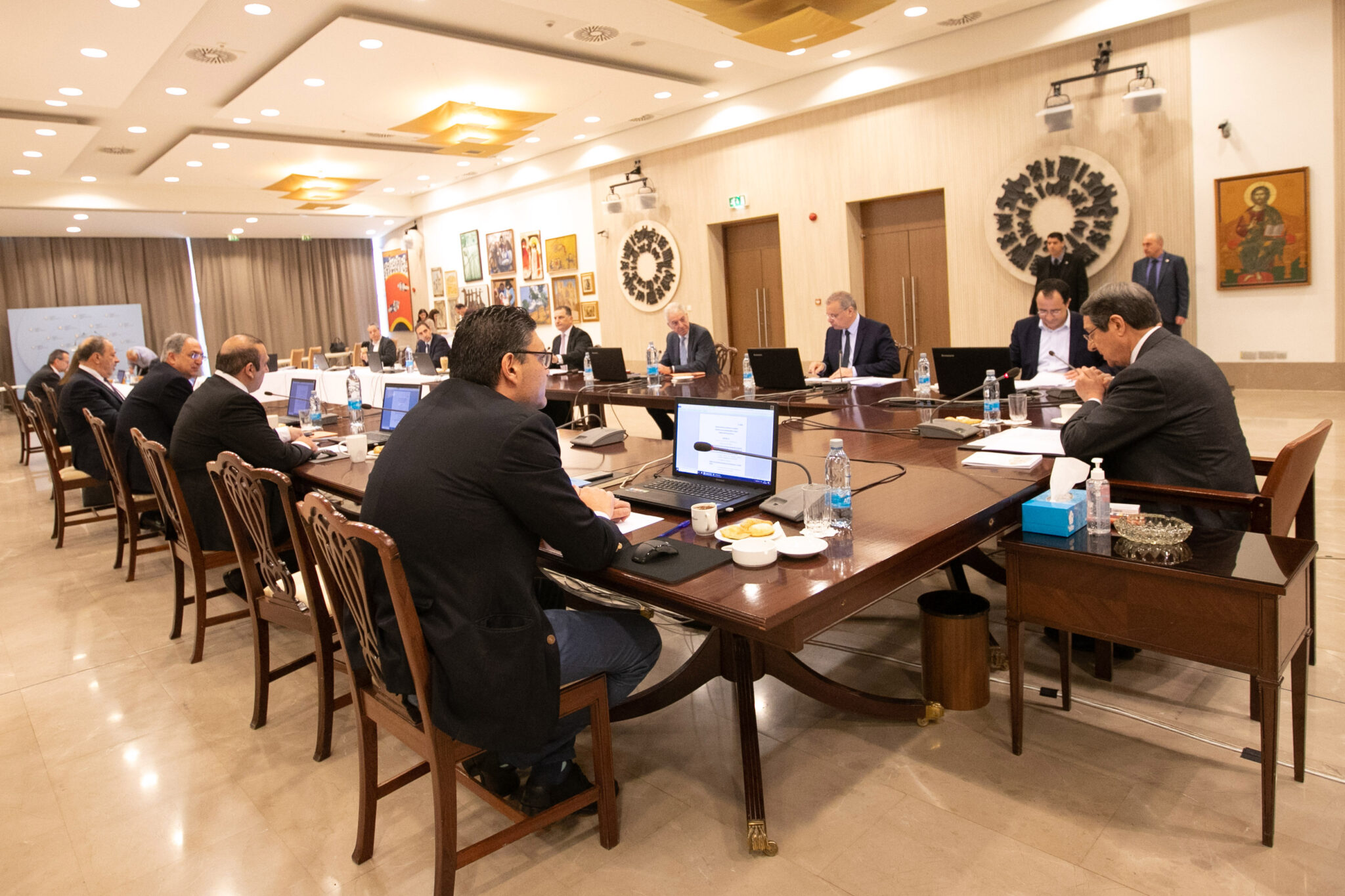 Καθολική απαγόρευση πτήσεων προς την Κύπρο από τα ξημερώματα του Σαββάτου