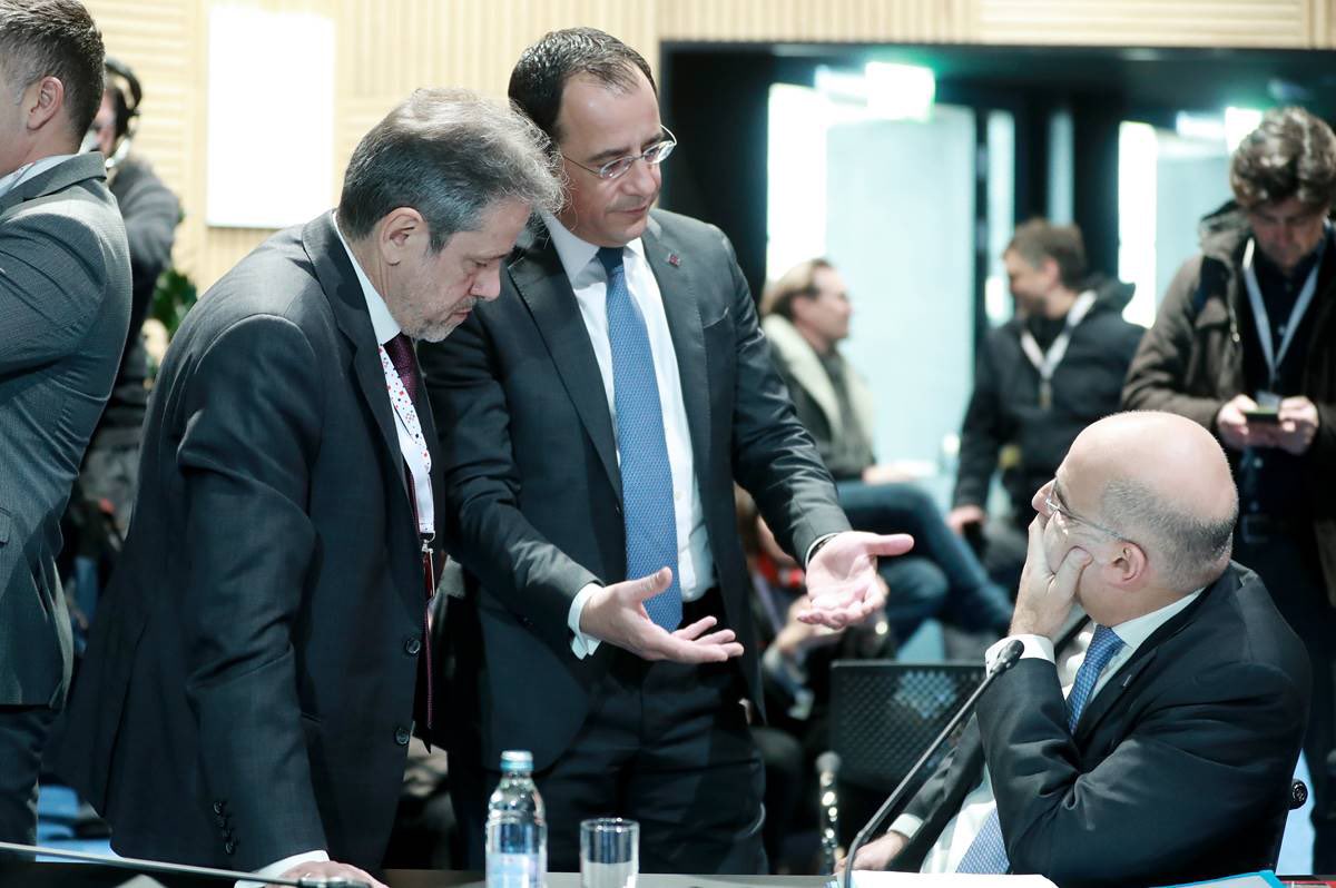 Υπουργοί Εξωτερικών ΕΕ: Έκοψαν το χρήμα και έβαλαν όρια στην Τουρκία