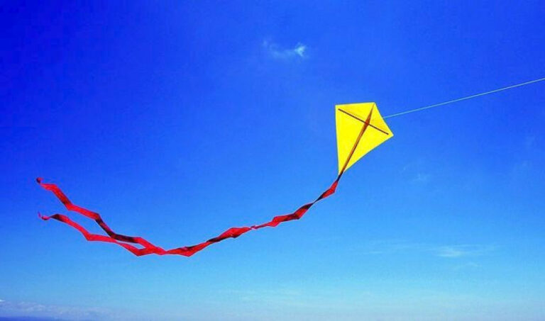 Εσύ ξέρεις γιατί "πετάς" σήμερα….χαρταετό;