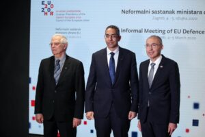 Ο ΥΠΑΜ ζήτησε την στήριξη της ΕΕ για το μεταναστευτικό κύμα προς την Κύπρο