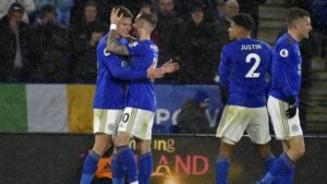 Τρεις παίκτες της Λέστερ σε καραντίνα αποκάλυψε ο Ρότζερς