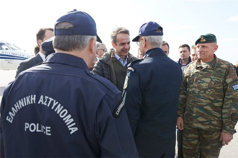 Μητσοτάκης: Ο Έβρος είναι πάντα όρθιος, το ηθικό είναι ακμαιότατο (ΒΙΝΤΕΟ)