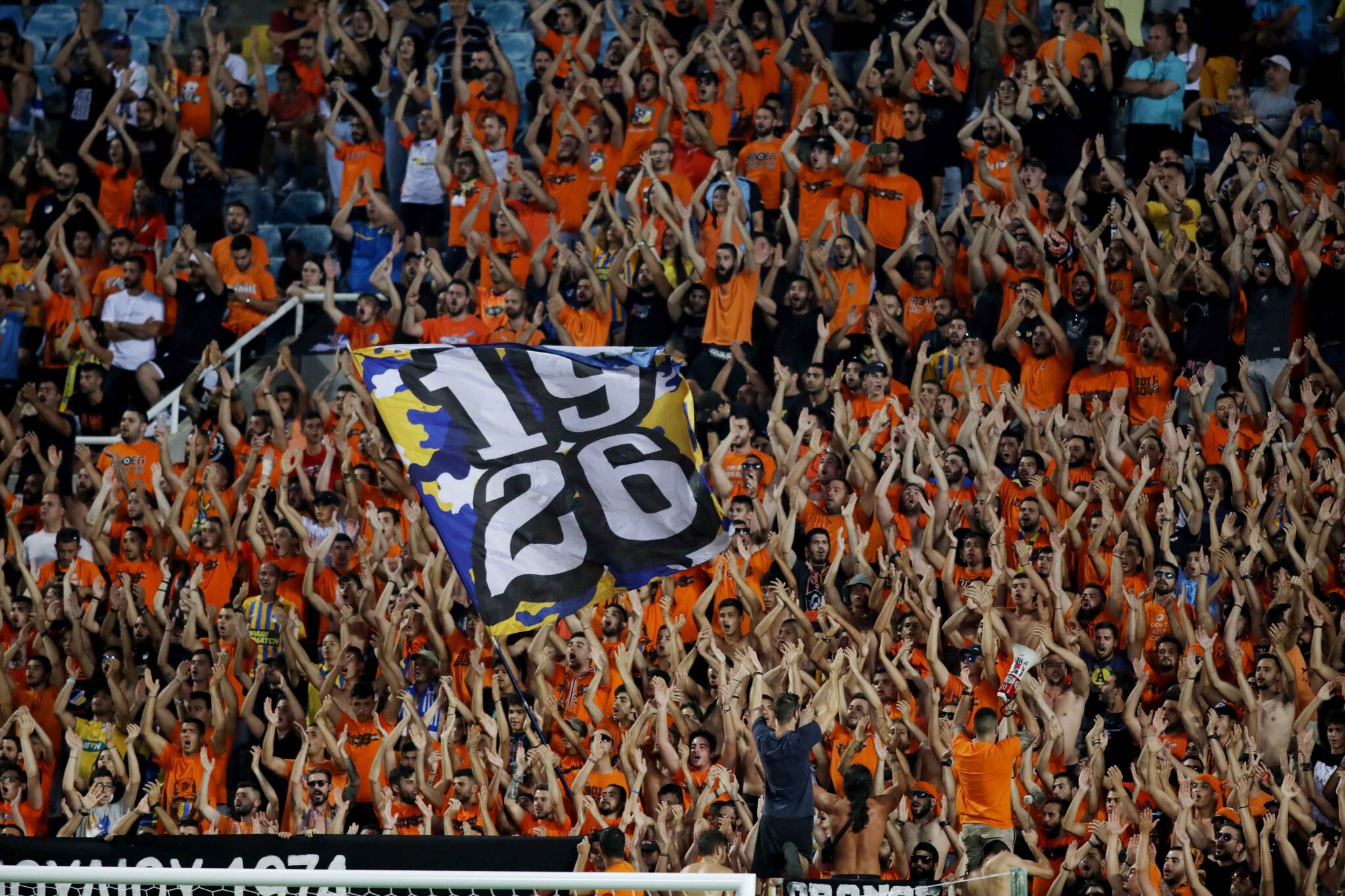 Με τη στήριξη του κόσμου για το… όγδοο