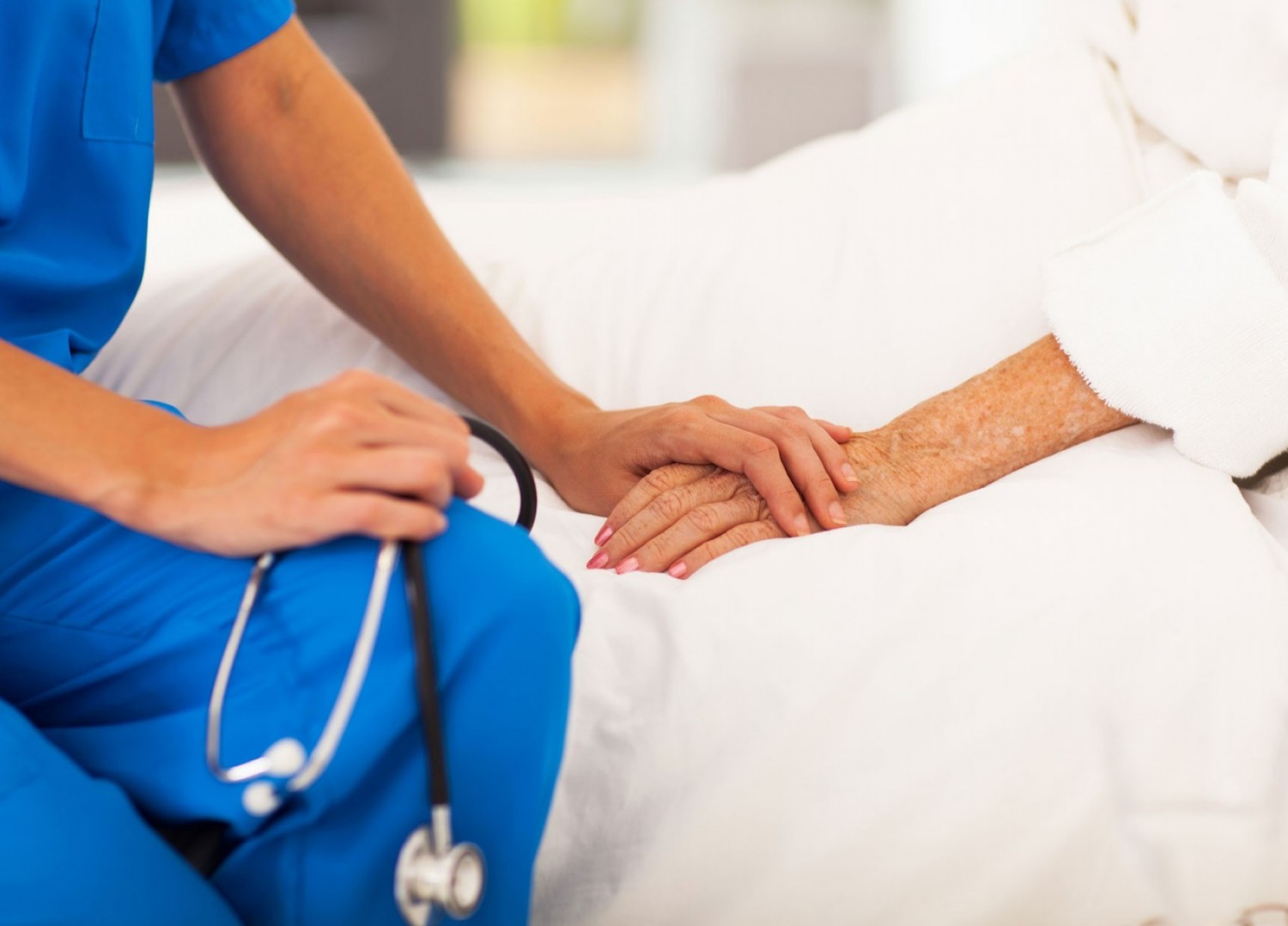 Κορωνοϊός: Τι θα γίνει με Στέγες, φροντιστές και κατ' οίκον υπηρεσίες