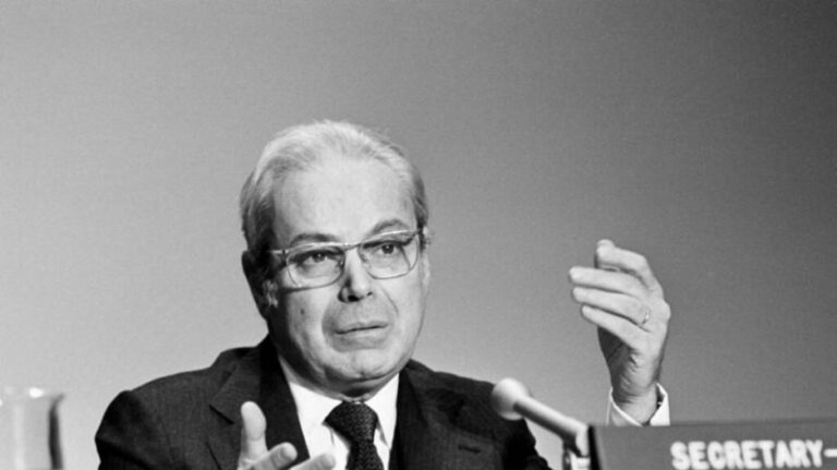 Έφυγε από τη ζωή ο πρώην ΓΓ του ΟΗΕ Χαβιέρ Πέρες ντε Κουέγιαρ