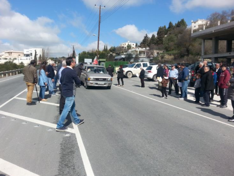 Κοινοτάρχες και πολίτες ζητούν την κατασκευή του δρόμου Πάφου – Πόλης Χρυσοχούς
