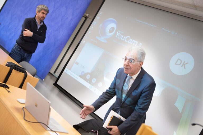 Έβγαλε ωρολόγιο πρόγραμμα το Υπουργείο Παιδείας για την εξ αποστάσεως εκπαίδευση