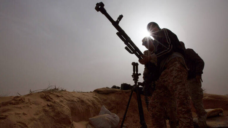 Κλιμακώνονται εν μέσω πανδημίας οι εχθροπραξίες στη Λιβύη