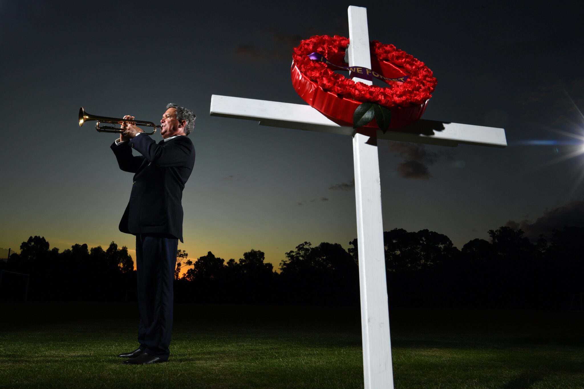 Γιατί η Νέα Ζηλανδία "στέκεται στην αυγή" από το σπίτι της;