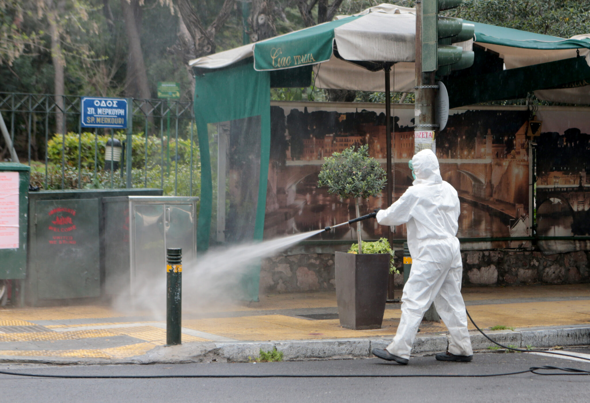 Τρεις νέοι θάνατοι από κορωνοϊό εντός λίγων ωρών στην Ελλάδα