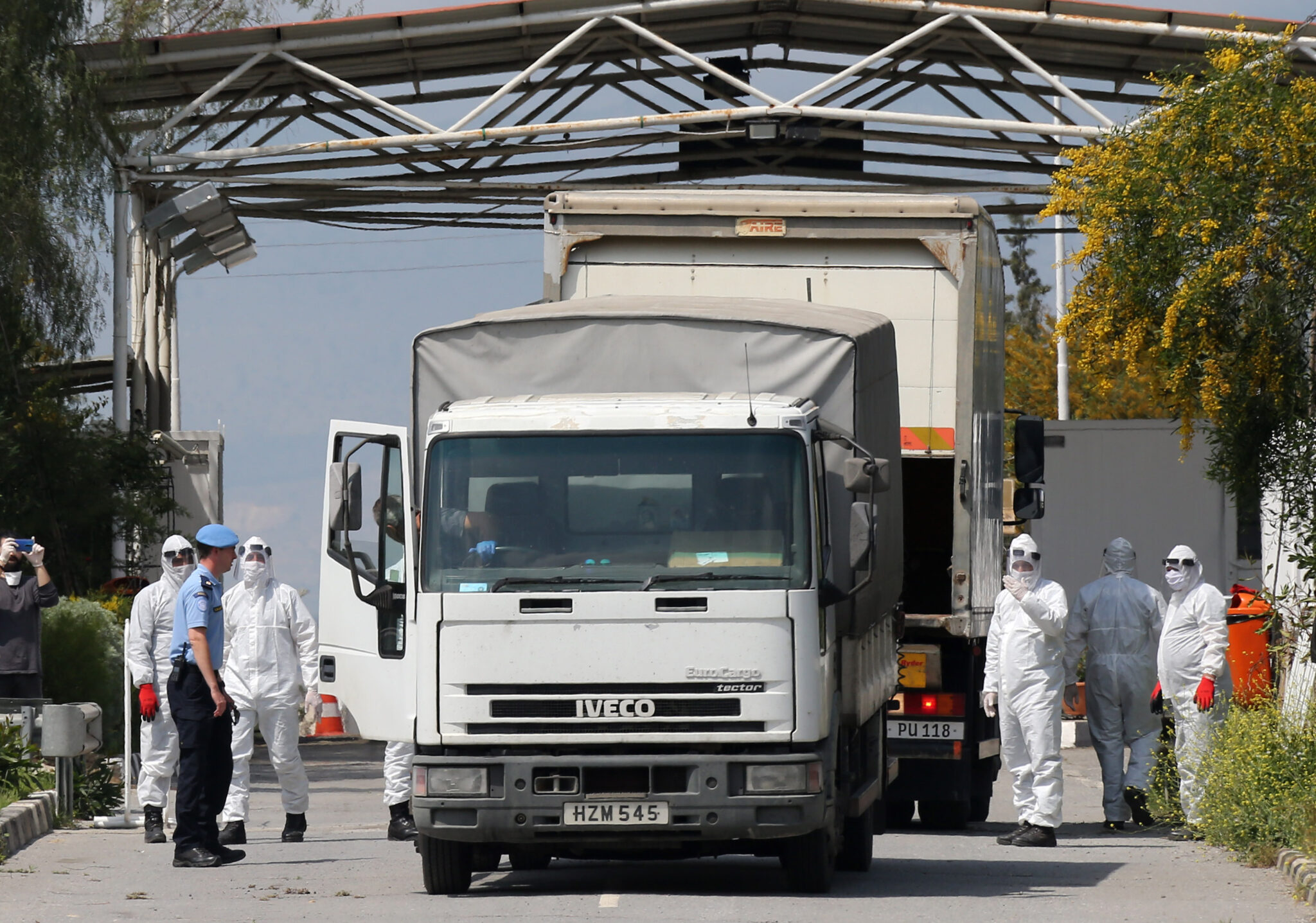 "Λαθρεμπόριο" η δωρεά χλωροκίνης και εξοπλισμού προς τους Τουρκοκύπριους