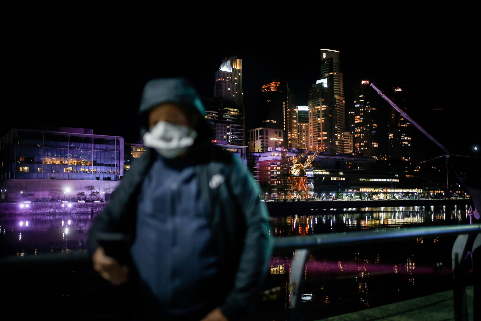 Κομισιόν: Σταδιακή χαλάρωση περιοριστικών μέτρων με μεγάλα ενδιάμεσα διαστήματα