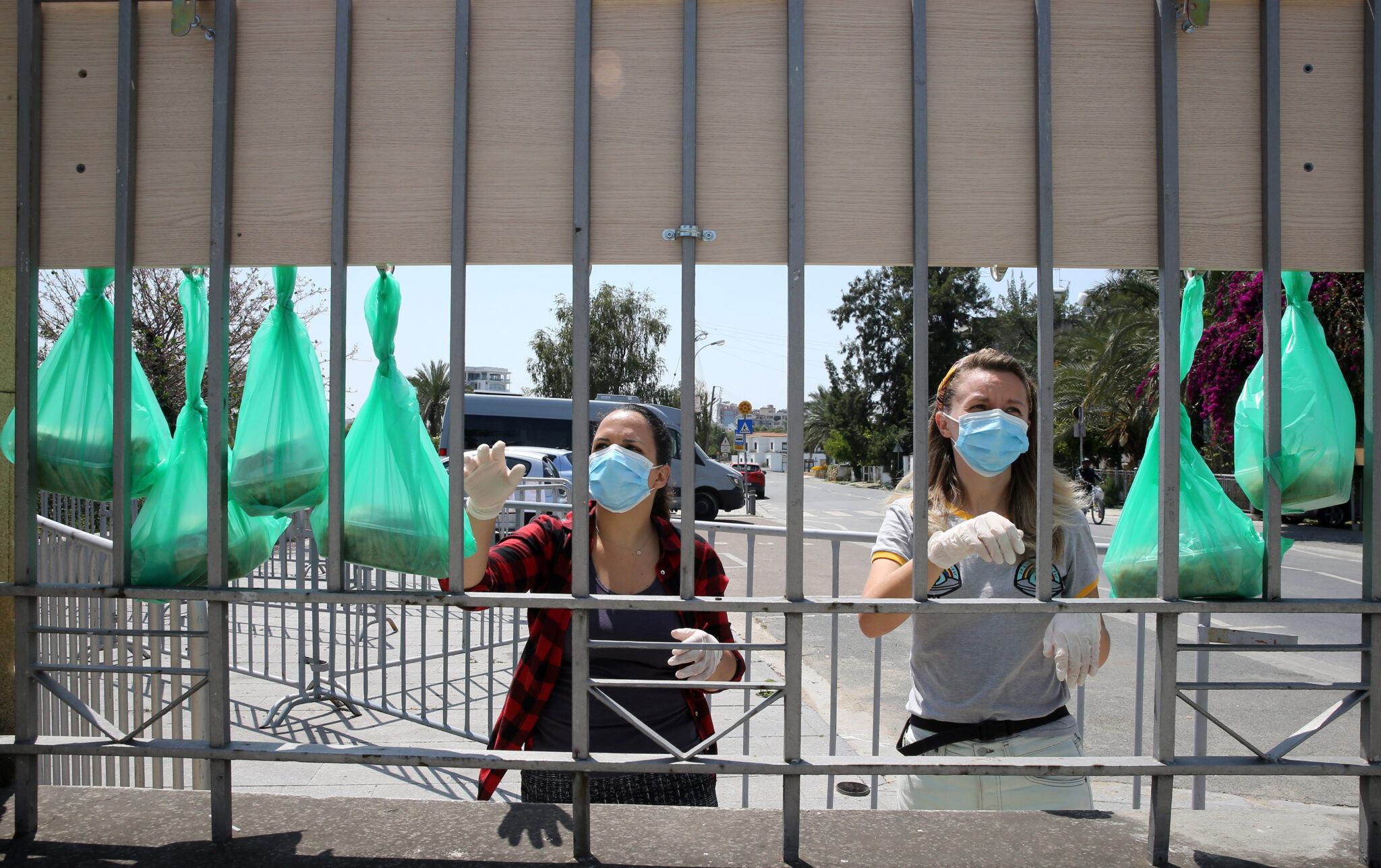 18+1 οδηγίες προς εθελοντές που "ρίχτηκαν" στη μάχη κατά του κορωνοϊού (ΒΙΝΤΕΟ)