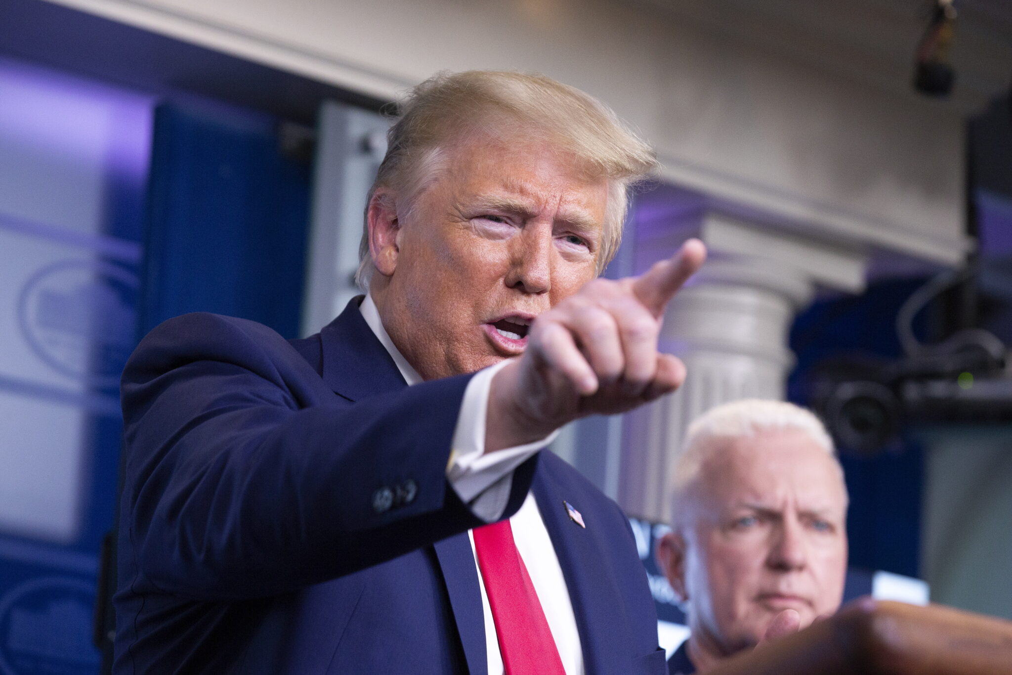 Τραμπ: «Κινεζο-κεντρικός» ο ΠΟΥ και «πραγματικά τα έκανε μαντάρα»