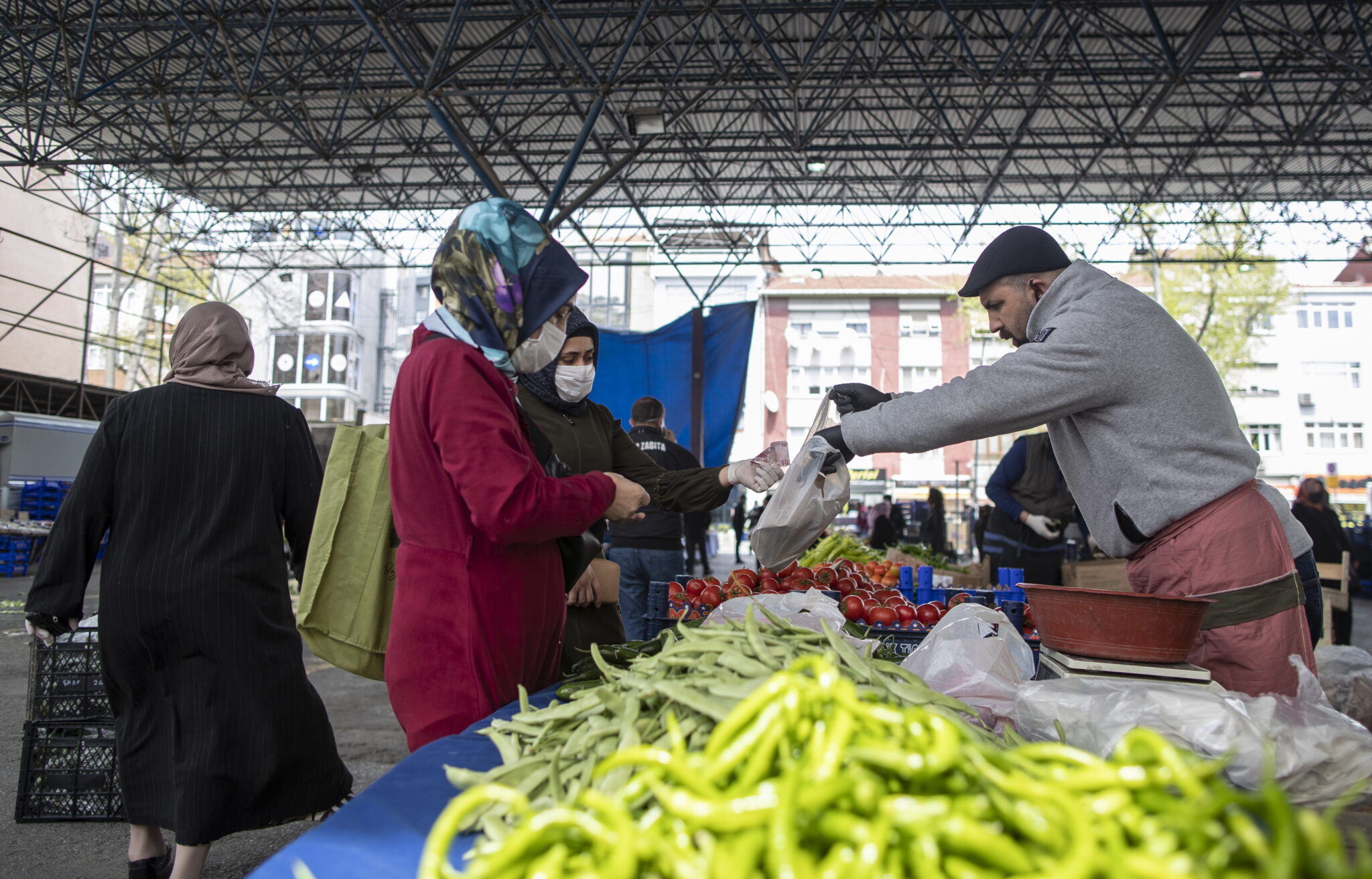 Τουρκική οικονομία: Μείωση δανειστικών επιτοκίων και απίστευτες ζημιές