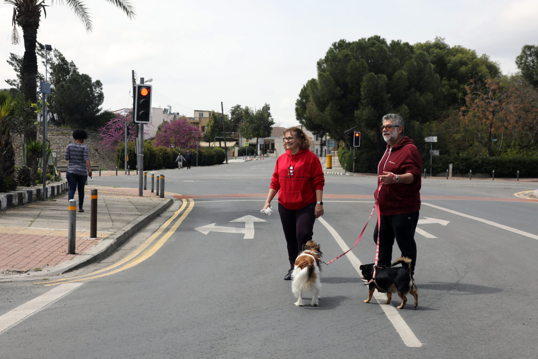 Το Σάββατο έστειλαν SMS στο 8998 για ψώνια και την Κυριακή για σωματική άσκηση