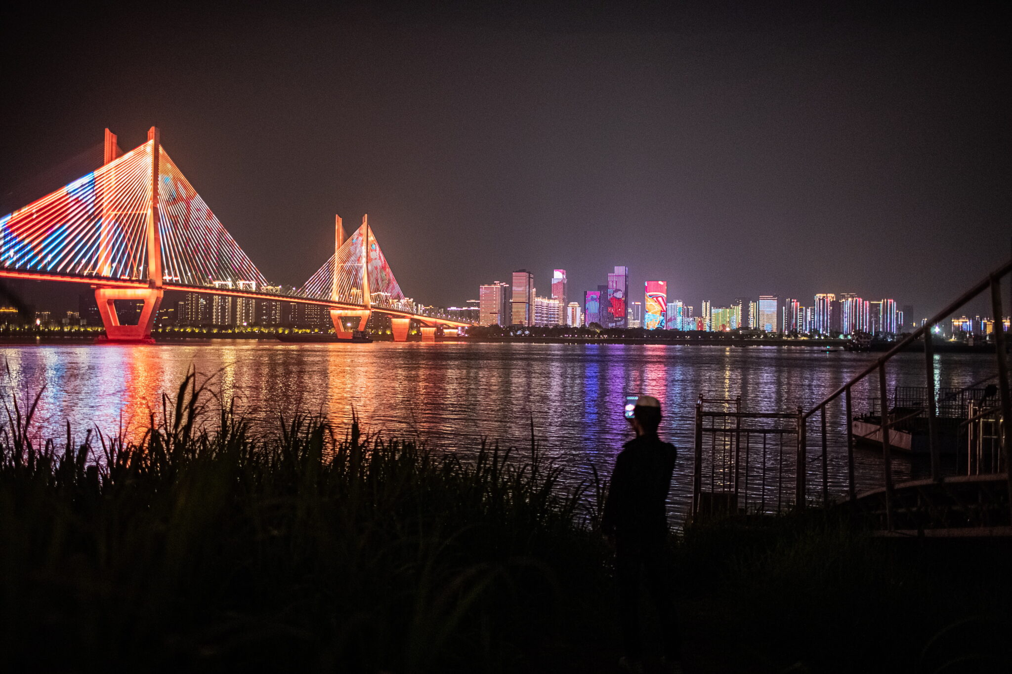 Η Ουχάν επιστρέφει στην «κανονικότητα» μετά από 77 μέρες αποκλεισμού (ΒΙΝΤΕΟ)