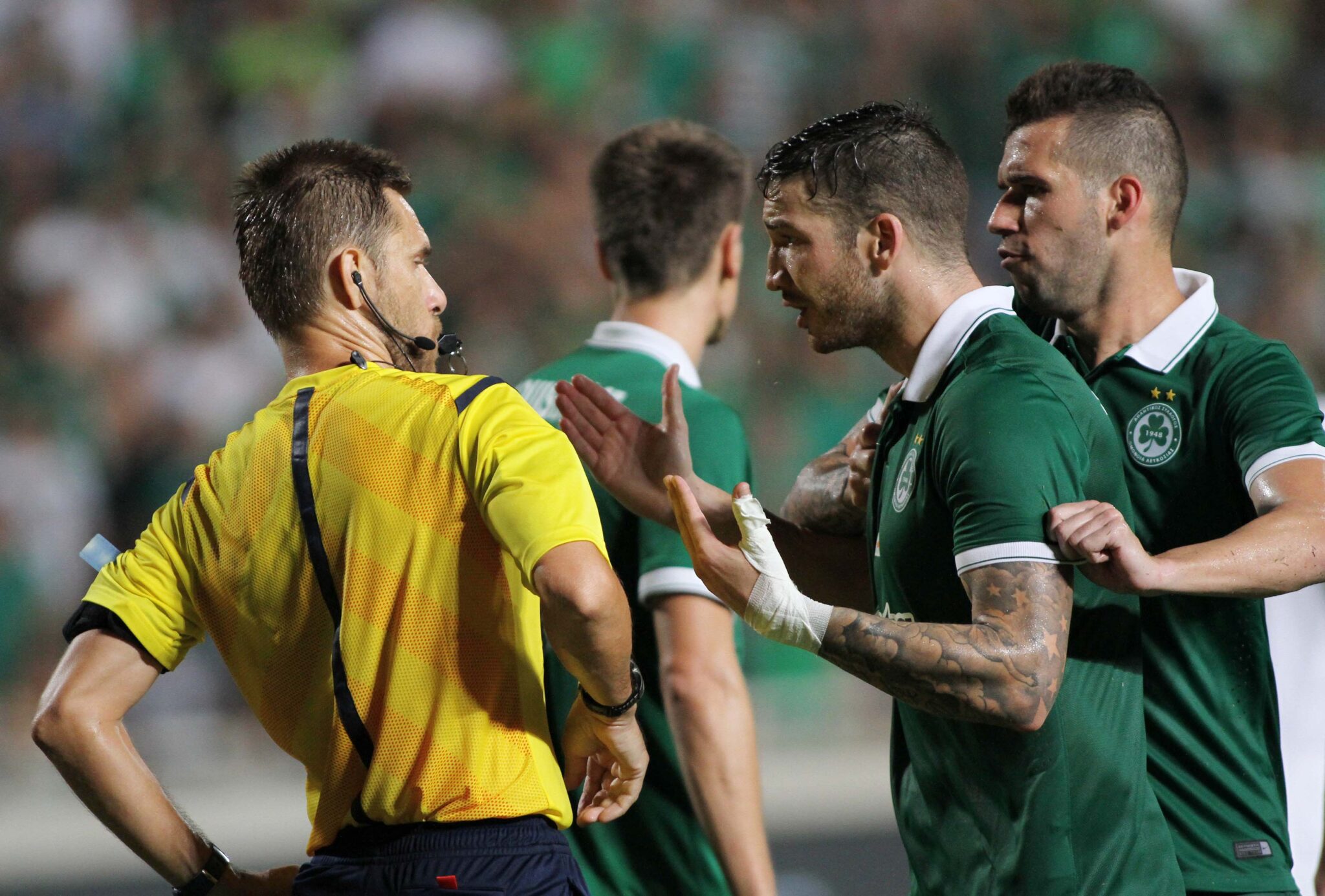 Καϊάφας: «Εκείνος ο Ρουμάνος διαιτητής, τα άκουσε… όλα, έφαγε και μια γλάστρα»