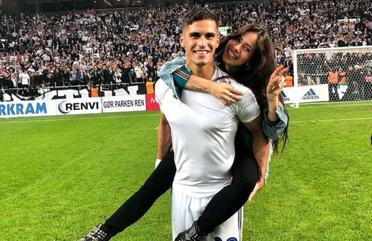 Ο Πιέρος κατάφερε να "τσουγκρίσει" αυγό με την…Κορτζιά εξ αποστάσεως (ΦΩΤΟ)