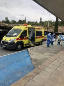 Γυναίκα με συμπτώματα κορωνοϊού στην Εντατική του Γενικού Νοσοκομείου Πάφου