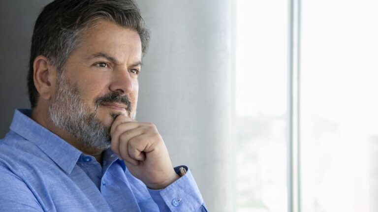 "Βρισκόμαστε σε κατήφορο και κάθε λίγο πρέπει να πατάμε τα φρένα" (ΒΙΝΤΕΟ)