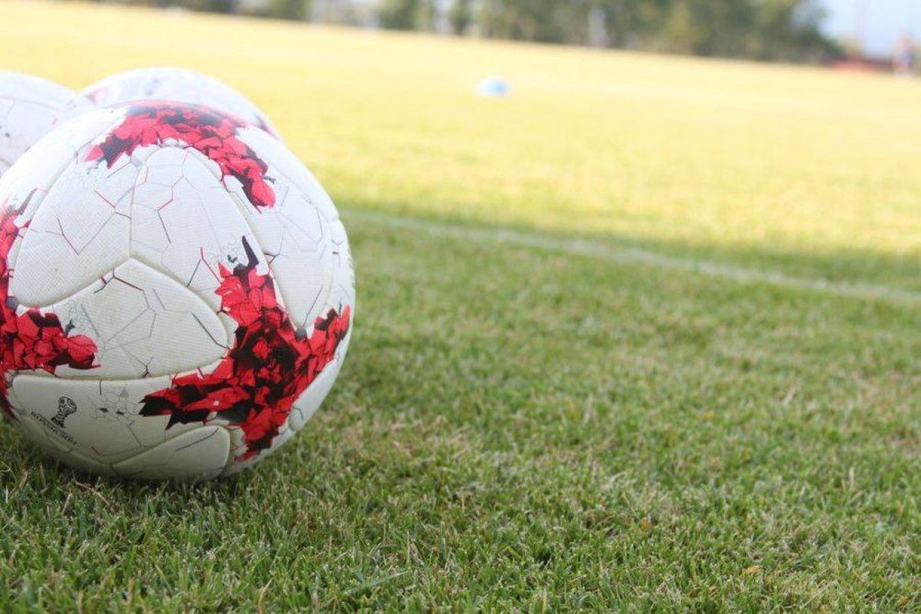 Μαζεύτηκαν να παίξουν ποδόσφαιρο παρά τα μέτρα