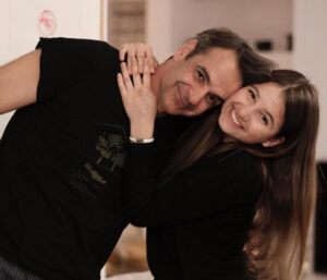 Μητσοτάκης: Δημοσίευσε τη πιο τρυφερή φωτογραφία με την 17χρονη κόρη του (ΦΩΤΟ)