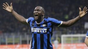 Τα… άλλαξε ο Λουκάκου και απολογήθηκε στους συμπαίκτες του