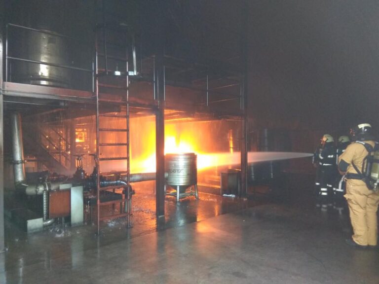 Στάχτη και αποκαϊδια τα ξημερώματα εστιατόριο στο Πισσούρι