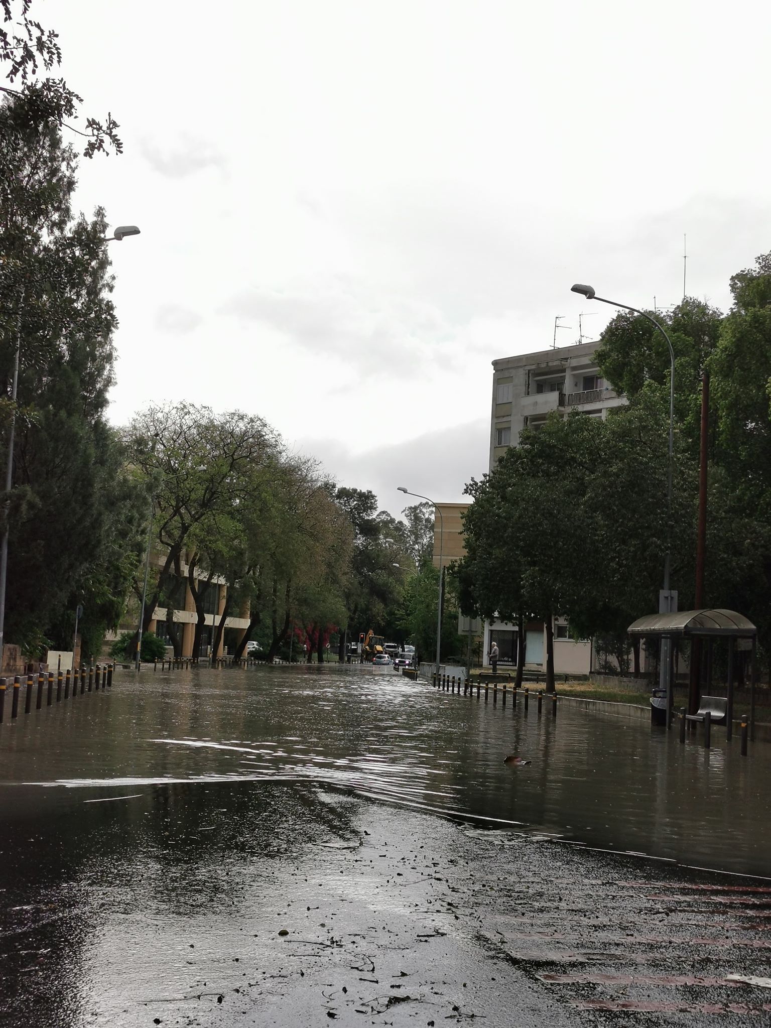 Εκτεταμένες ζημιές άφησε πίσω της η χθεσινή κακοκαιρία (ΒΙΝΤΕΟ)