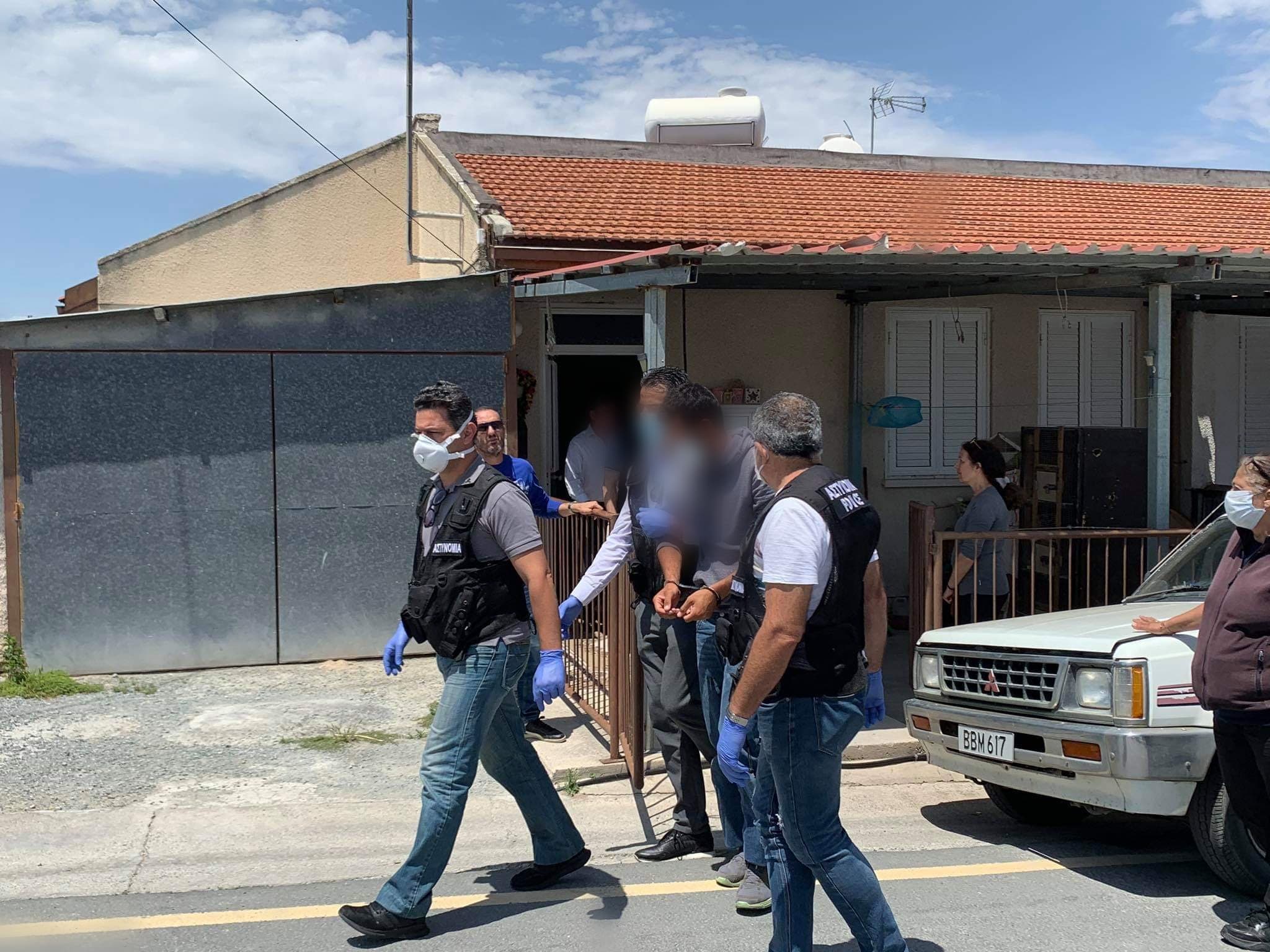 Από σακούλα με ρούχα πέρασε η σφαίρα που τραυμάτισε θανάσιμα την 21χρονη Μαρία