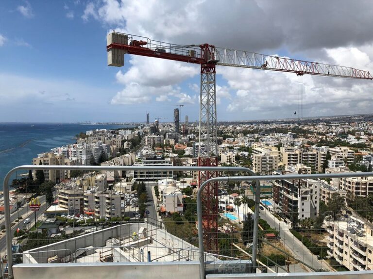 "Σαφάρι" της ΟΕΒ σε εργοτάξια για επιθεώρηση των μέτρων και των οδηγιών (ΒΙΝΤΕΟ)