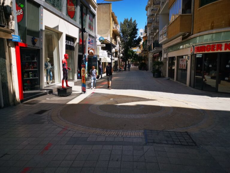 Οδός Λήδρας: Με ή χωρίς καραντίνα η κατάσταση παραμένει ίδια… (ΦΩΤΟ)