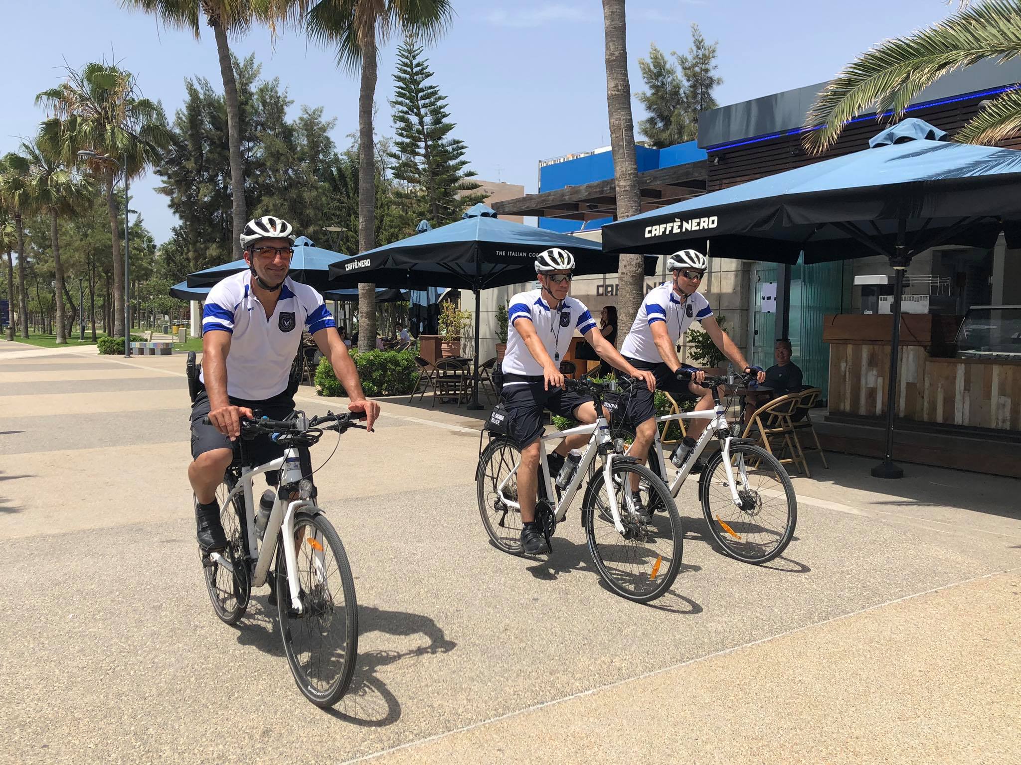 Tέλειωσε με τους δρόμους και κατεβαίνει στις παραλίες η Αστυνομία (ΒΙΝΤΕΟ)